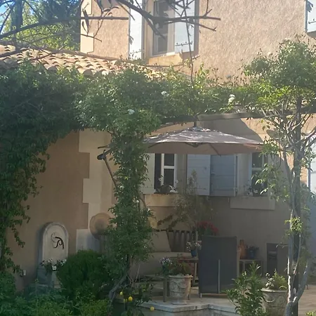 La Paradoune 2 Bed & Breakfast *