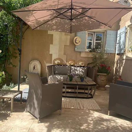 La Paradoune 2 Bed & Breakfast *