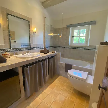 La Paradoune 2 Bed & Breakfast *