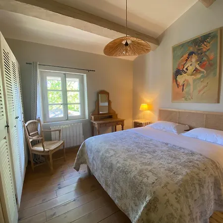La Paradoune 2 Bed & Breakfast *