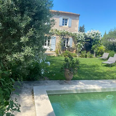 La Paradoune 2 Bed & Breakfast *